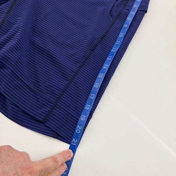 Lululemon Men’s Short 11” Athletic Shorts Size 30 - 32"  Striped Stretch Purple - Picture 7 of 15